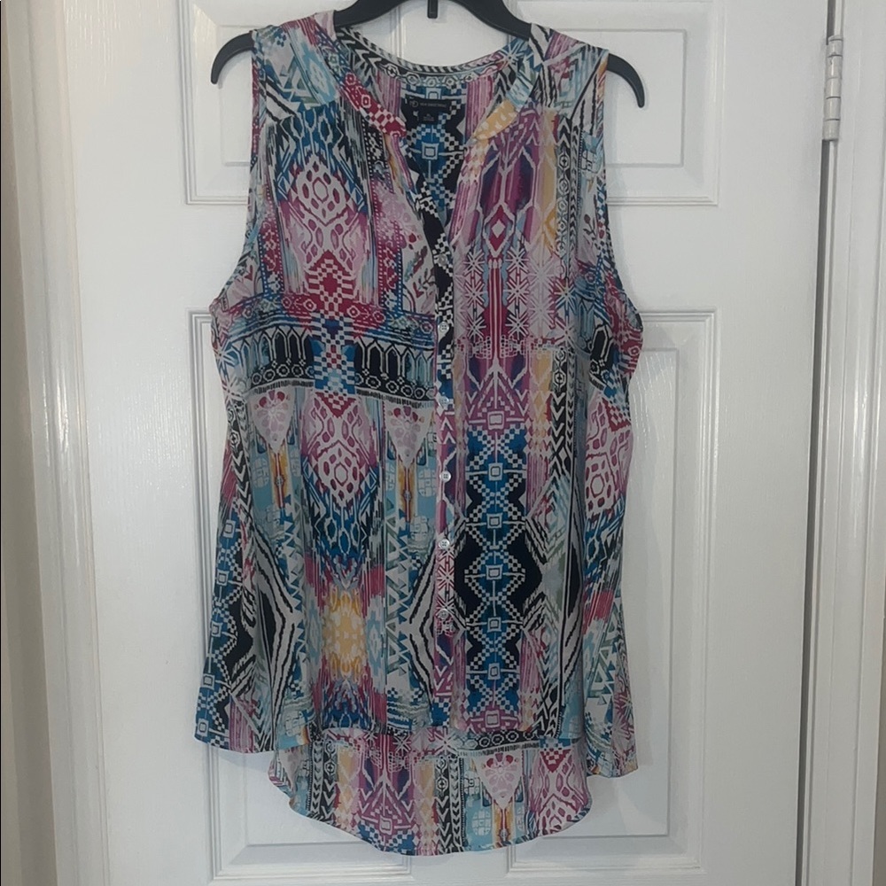 Sleeveless Geometric Print Top